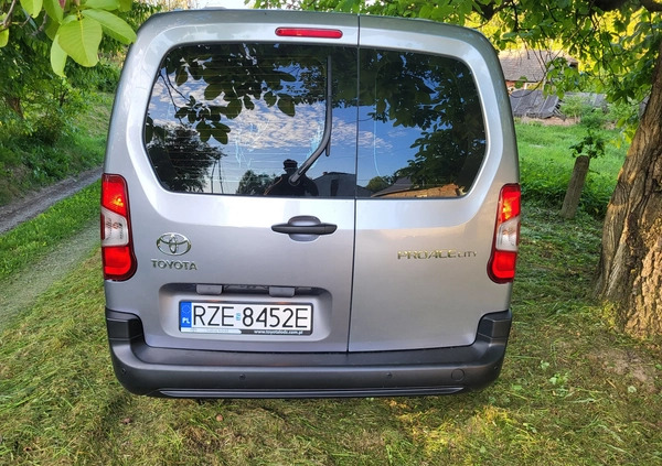 Toyota Proace City Verso cena 53900 przebieg: 225000, rok produkcji 2020 z Rzeszów małe 211